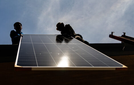 China's record-breaking exports of clean tech are making a big dent in emissions, report says